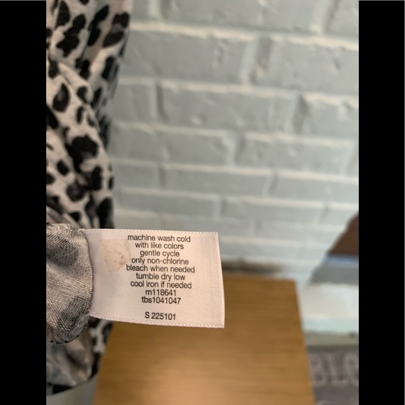 20% off listed price marked.Leopard pattern mini dress. - Picture 4 of 4